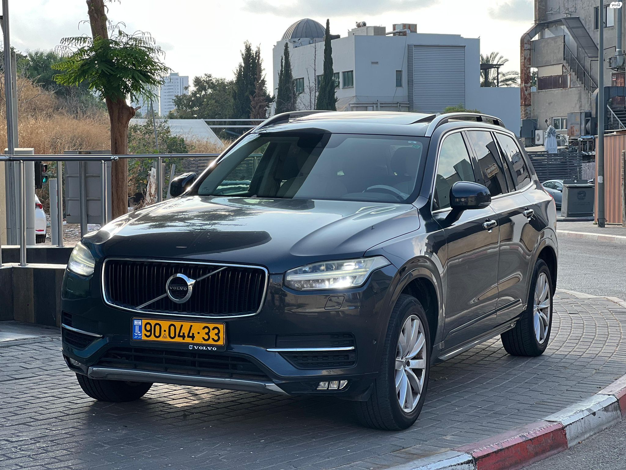 מודעת רכב וולוו XC90