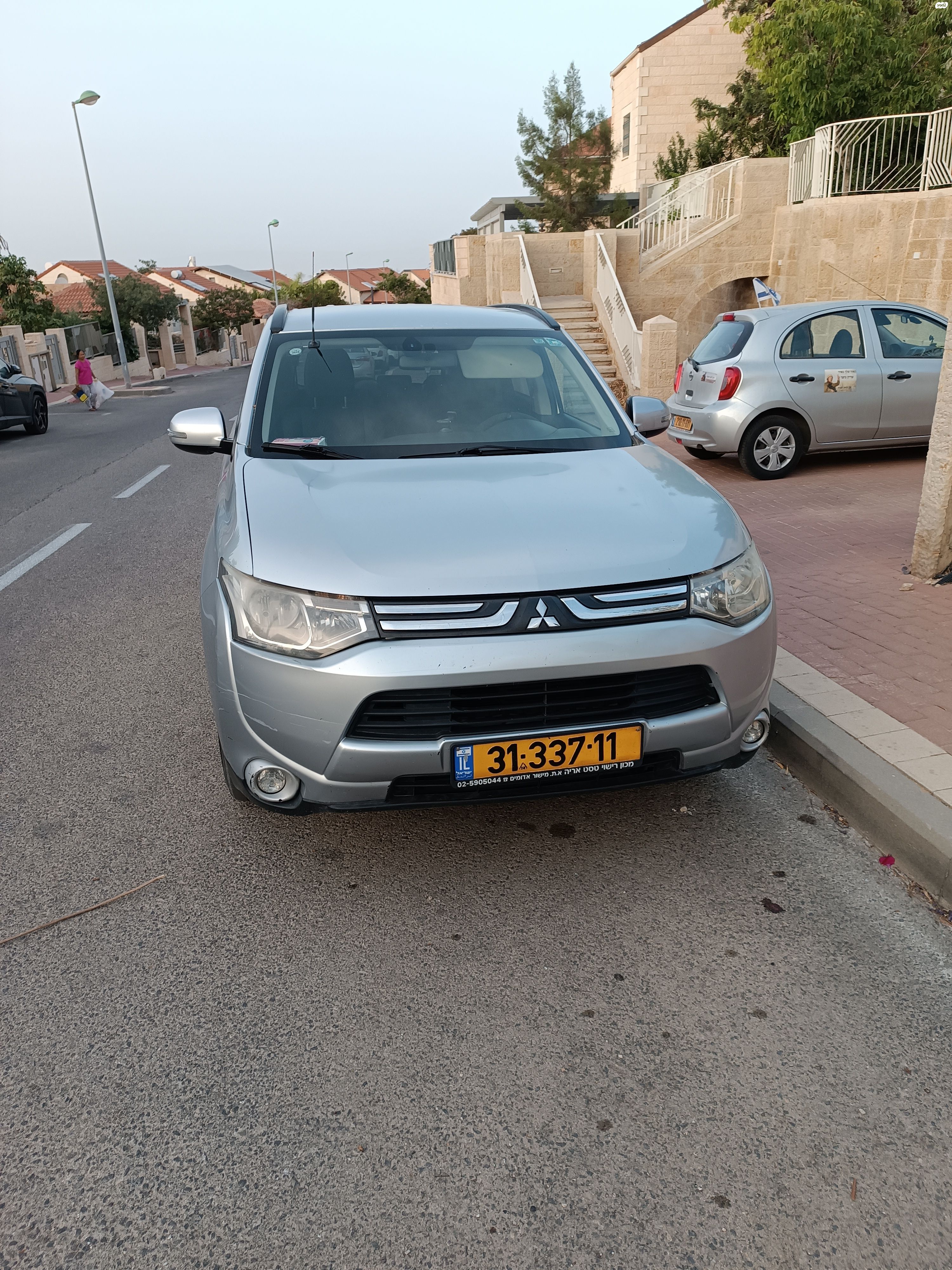 מודעת רכב מיצובישי אאוטלנדר