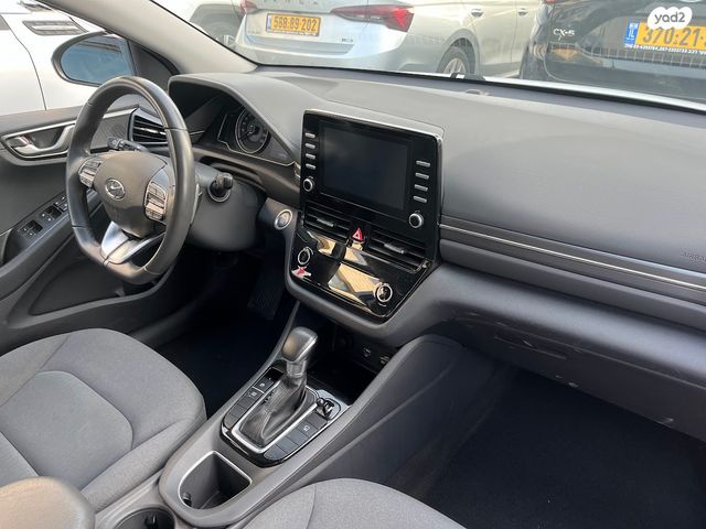 יונדאי איוניק