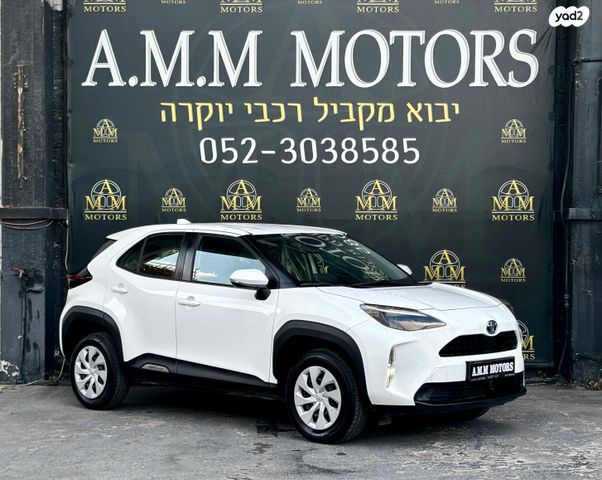 מודעת רכב טויוטה יאריס קרוס