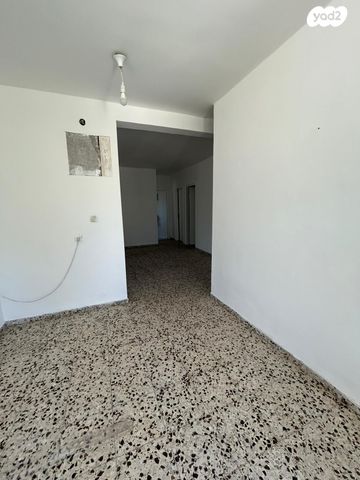 בית פרטי/ קוטג', קיבוץ גלויות 13, בית אליעזר, חדרה