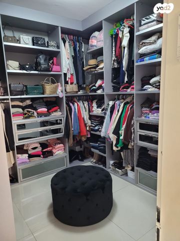 גג/ פנטהאוז, התורן 4, נאות רבין, יבנה