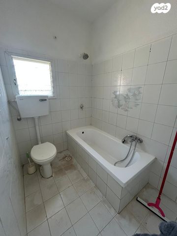 בית פרטי/ קוטג', קיבוץ גלויות 13, בית אליעזר, חדרה