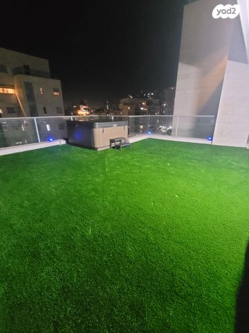 גג/ פנטהאוז, התורן 4, נאות רבין, יבנה