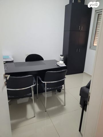 גג/ פנטהאוז, התורן 4, נאות רבין, יבנה