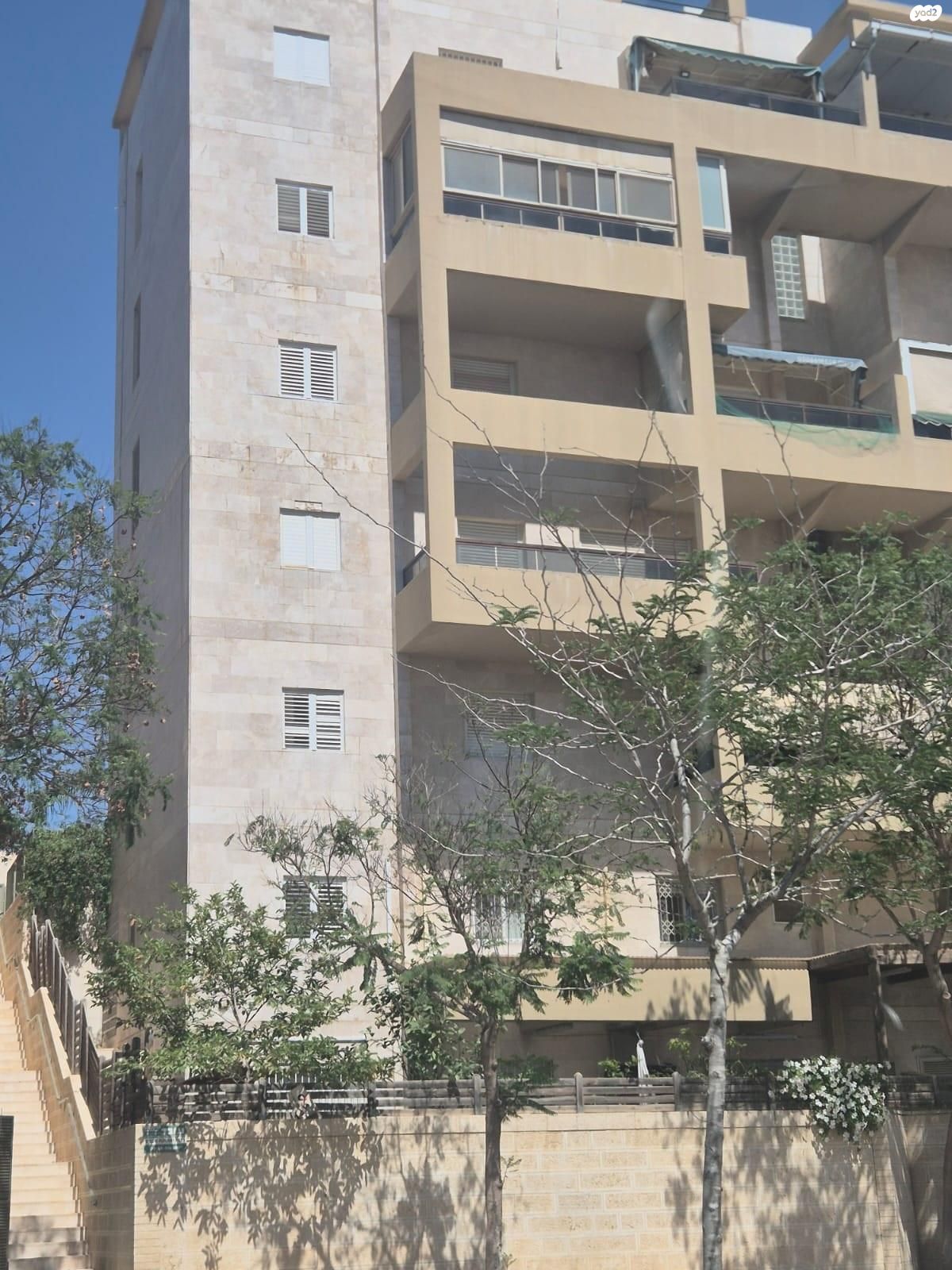 נחום גולדמן 