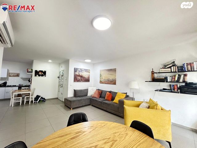 דירה, אלון 17, החורש, חריש