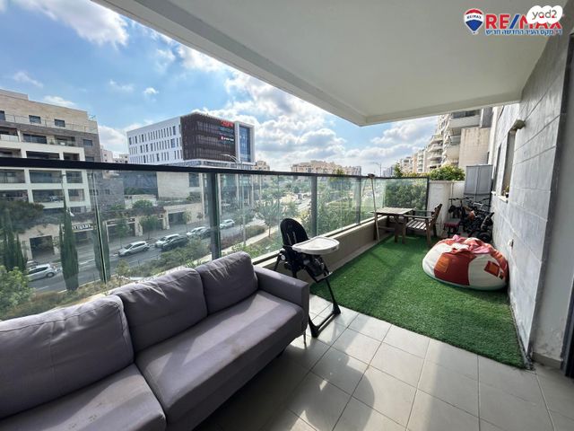 דירה, אלון 17, החורש, חריש