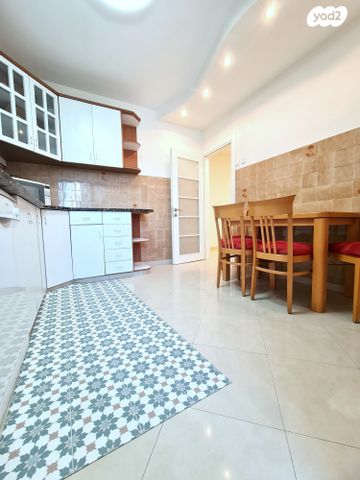 דירה, מקס נורדאו, דרום מערב ותיק, בת ים