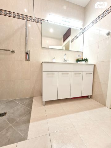 דירה, מקס נורדאו, דרום מערב ותיק, בת ים