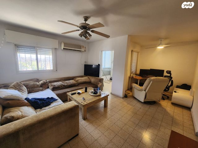 זלמן שניאור 