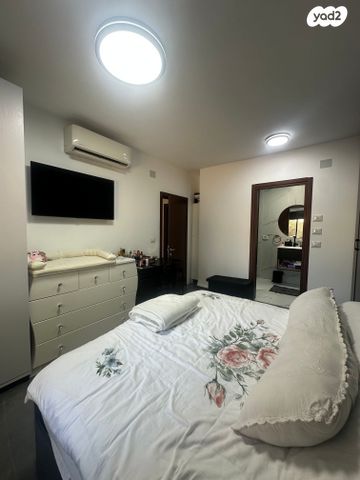 דירה, יצחק שדה, המושבה הגרמנית, חיפה