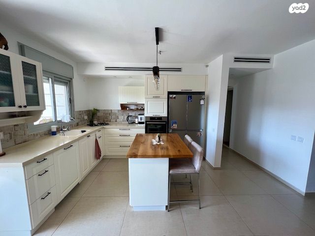 דירה, נחל שילה 1, צור יצחק