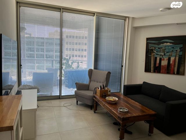 דירה, גרציאני יצחק 4, גני שרונה, קרית הממשלה, תל אביב יפו