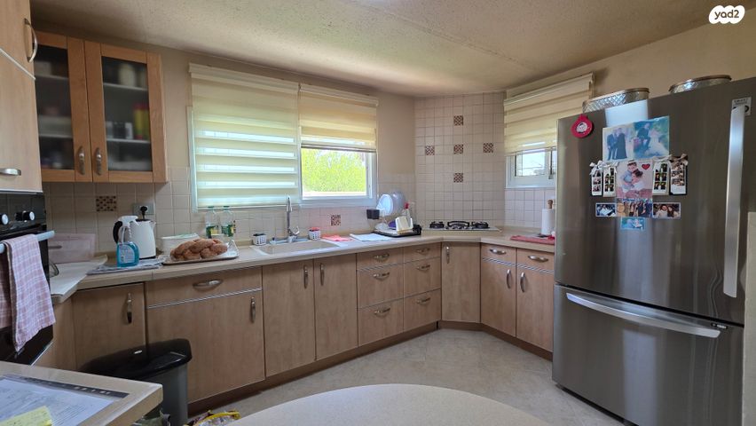 דו משפחתי, גבים, ערד