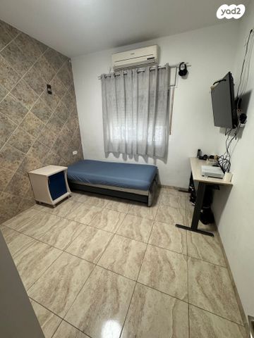 דירה, קרן היסוד 90, מרכז העיר, סביניה, הוותיקה, קרית ביאליק