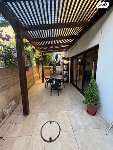 בית פרטי/ קוטג', אחד העם, אזור