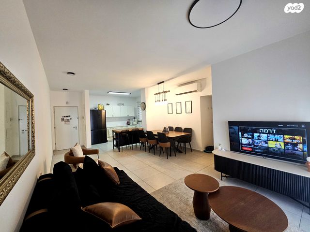 דירה, ניסנית, נתיבות מערב, נתיבות