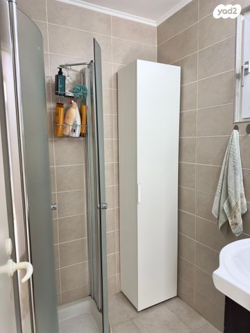 דירת גן, ידידיה אדמון, נחל בקע, באר שבע