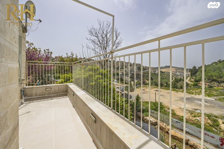 בית פרטי/ קוטג', משעול יקינטון, קרית יערים, גבעת זאב