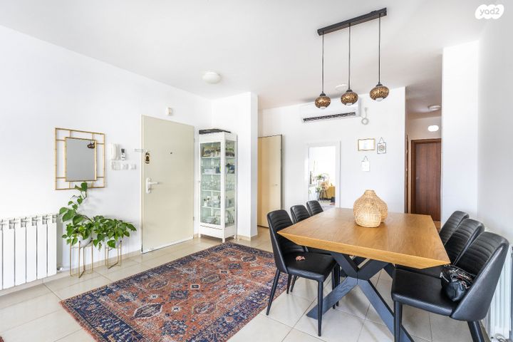 דירה, הבבא סאלי, חומת שמואל, הר חומה, ירושלים