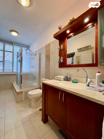 דירה, נתניה