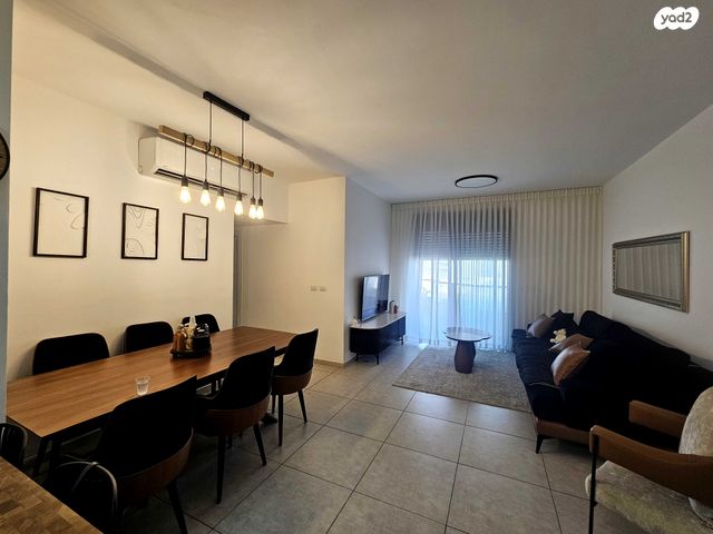 דירה, ניסנית, נתיבות מערב, נתיבות