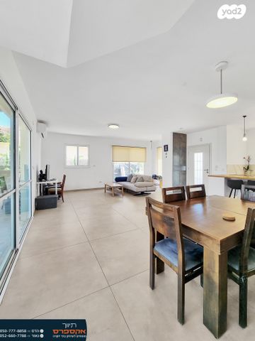 בית פרטי/ קוטג', להבים