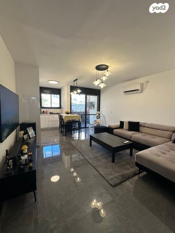 דירה, יצחק שדה, המושבה הגרמנית, חיפה