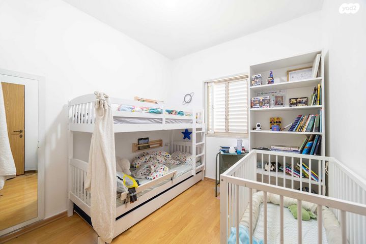 גג/ פנטהאוז, ארלוזורוב, גבעתיים