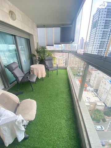 דירה, דרך זאב ז'בוטינסקי, נחלת גנים, רמת גן