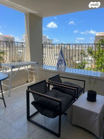 גג/ פנטהאוז, מנדלי מוכר ספרים, קרית ים א', קרית ים