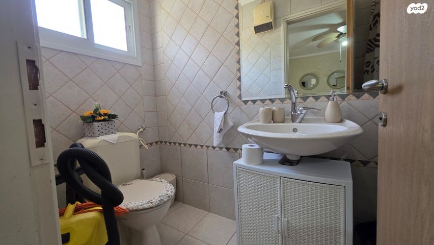 דו משפחתי, גבים, ערד