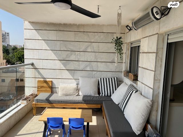 דירה, נחל שילה 1, צור יצחק