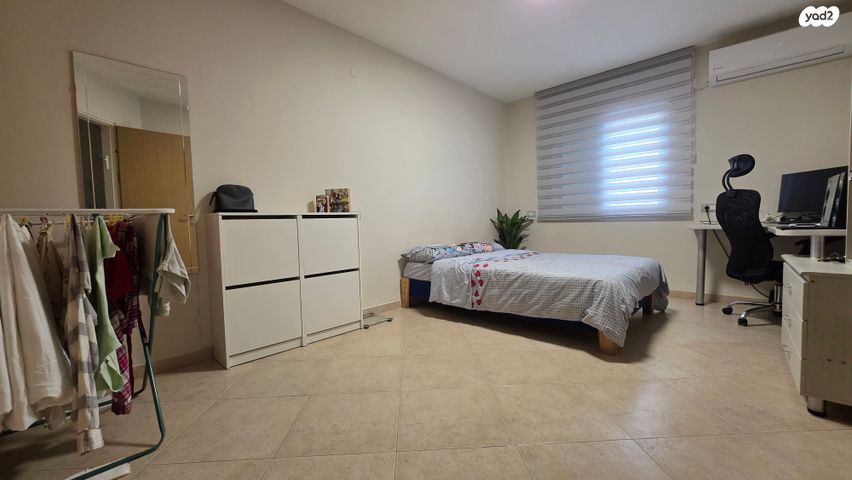 דו משפחתי, גבים, ערד