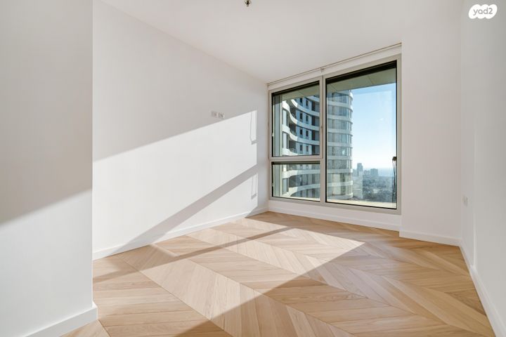 דירה, גרציאני יצחק, גני שרונה, קרית הממשלה, תל אביב יפו