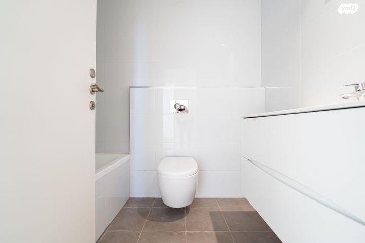 דירה, גרציאני יצחק, גני שרונה, קרית הממשלה, תל אביב יפו