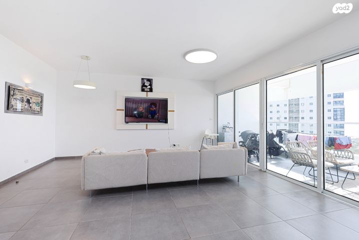 דירה, עוזי חיטמן 3, עיר ימים, נתניה