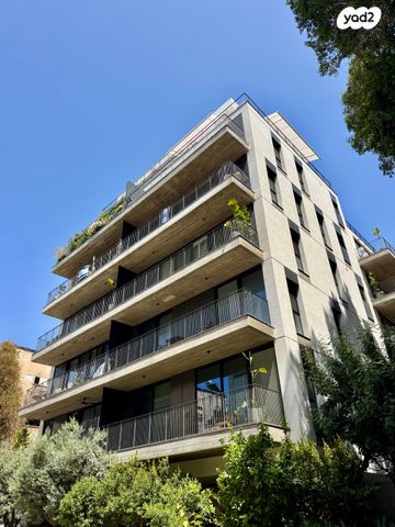 מודיליאני 17