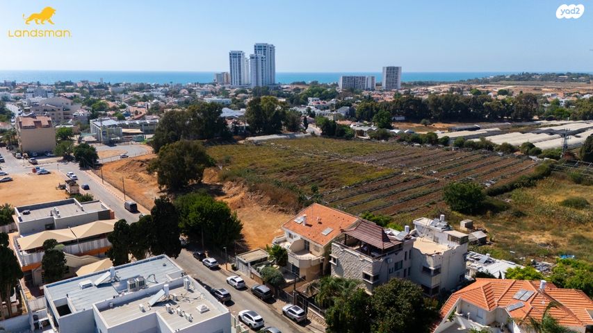 דו משפחתי, הולנד 13, פרדס הגדוד, נתניה