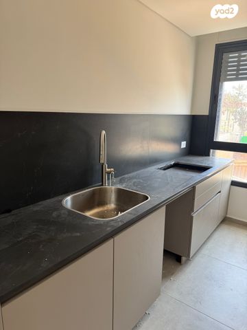 דירה, הדר, רמת השרון