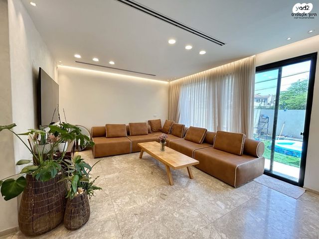 בית פרטי/ קוטג', עומר