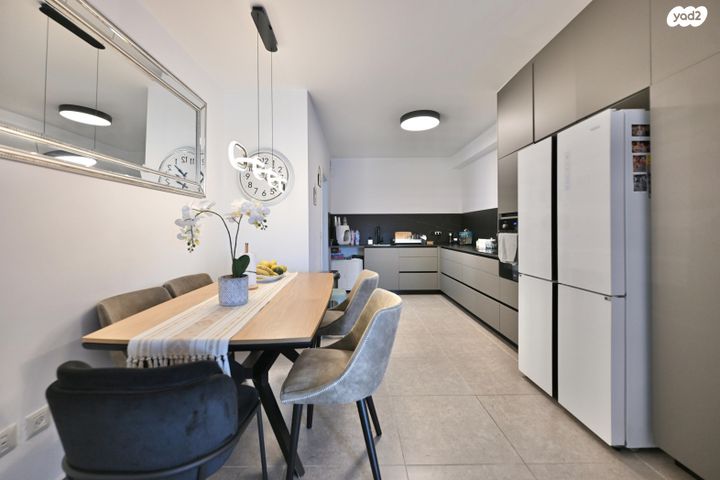 דירה, שדרות הרצל, נאות שמיר, יבנה