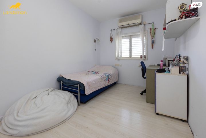 דו משפחתי, הולנד 13, פרדס הגדוד, נתניה