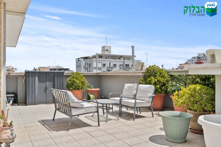 גג/ פנטהאוז, ראשונים, ראשון לציון