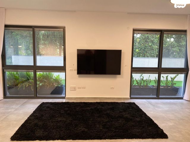 דירת גן, גולן, רמת השרון