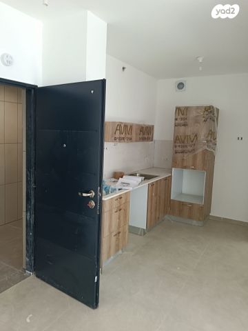 דירה, סלע, רחובות