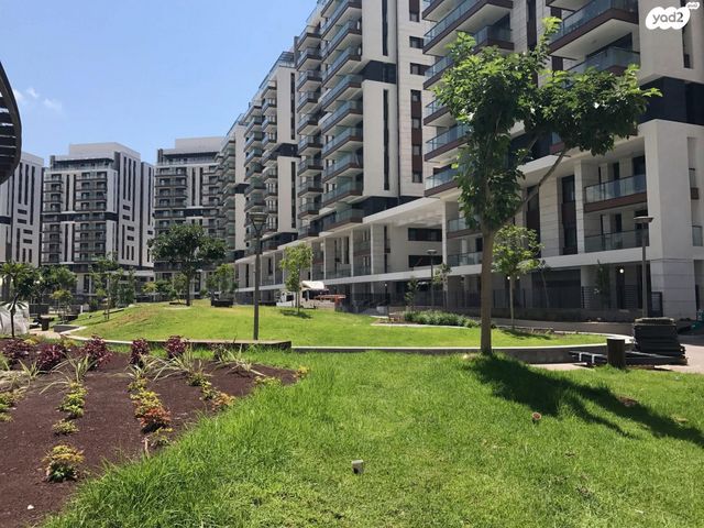 דירה, קניוק יורם, גני שרונה, קרית הממשלה, תל אביב יפו