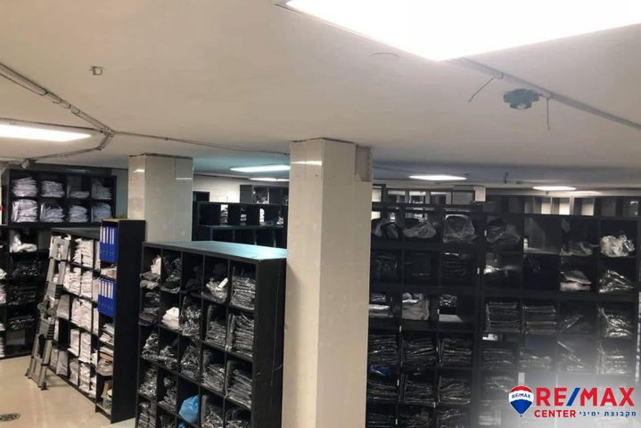 מחסנים, סוקולוב, מרכז, קרית עבודה, חולון