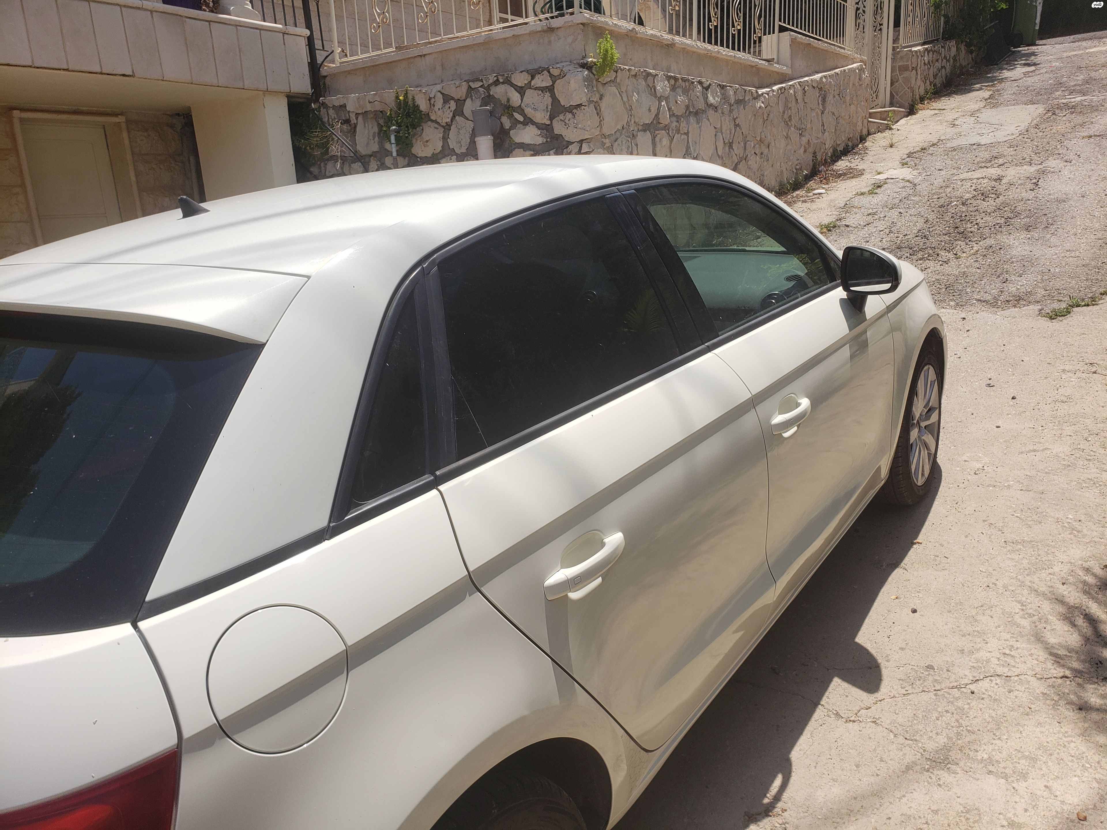 מודעת רכב אאודי A1